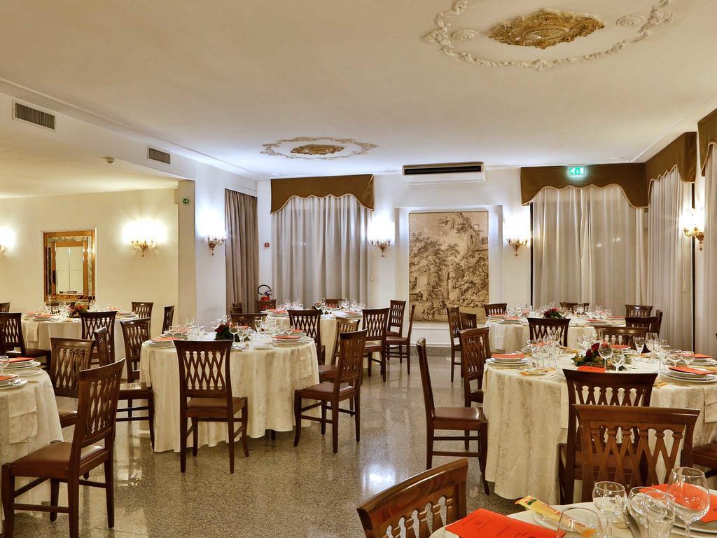 Hotel Windsor Savoia อัสซิซี ภายนอก รูปภาพ